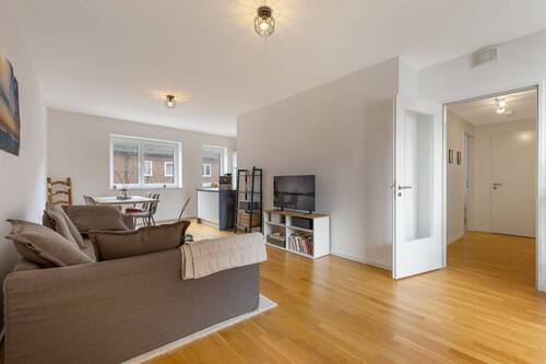 Wohn-/ Essbereich mit Flur - Etagenwohnung mit 64,00 m&sup2; in Hamburg zum Kaufen