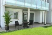 Moderne Terrasse - KI generiert - 
