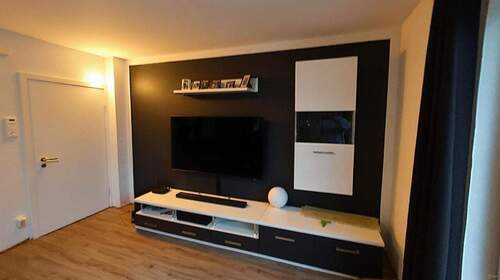 grok_image_u08ymp.jpg - 7 Zimmer Einfamilienhaus zum Kaufen in Schneverdingen