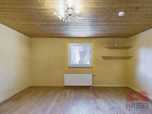 Erstes Schlafzimmer - 