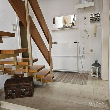 Eingang/Flur - 4 Zimmer Einfamilienhaus in Edenkoben