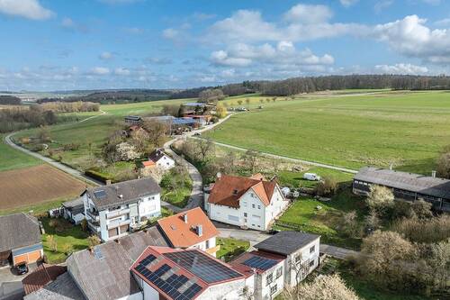 Luftaufnahme - Mehrfamilienhaus, Wohnhaus zum Kaufen in Osterburken