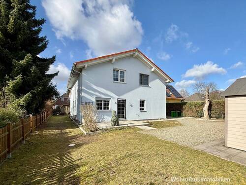 Gartenfläche hinter dem Haus - Einfamilienhaus mit 216,00 m&sup2; in Fredersdorf-Vogelsdorf zum Kaufen