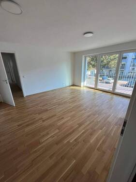 Wohnbereich - Helle 5-Zimmer-Wohnung mit Balkon!