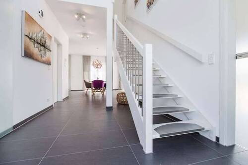 Flur - Einfamilienhaus mit 144,00 m² in Hohenkirchen zum Kaufen