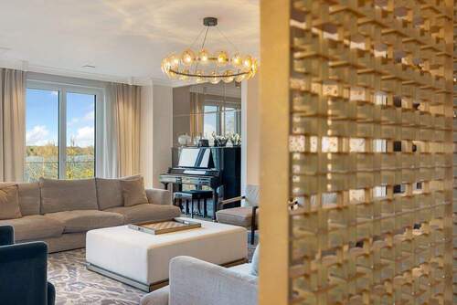 Wohnzimmer - 3 Zimmer Etagenwohnung zum Kaufen in Hamburg