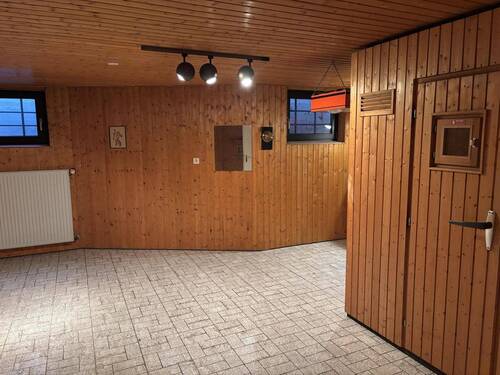 Mehrzweckraum im Keller - 