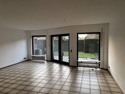 Wohn- und Esszimmer - Reihenmittelhaus mit 112,00 m&sup2; in Krefeld zum Kaufen