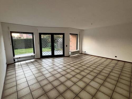 Wohn- und Esszimmer - 