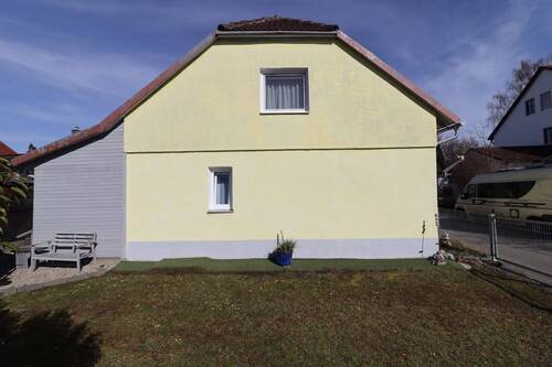 Außenansicht 3 - 5 Zimmer Mehrfamilienhaus, Wohnhaus in Landshut