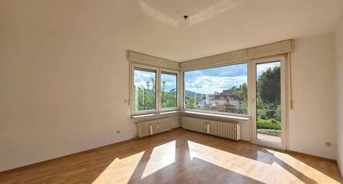 Wohnzimmer OG - 8 Zimmer Mehrfamilienhaus, Wohnhaus zum Kaufen in Gelnhausen