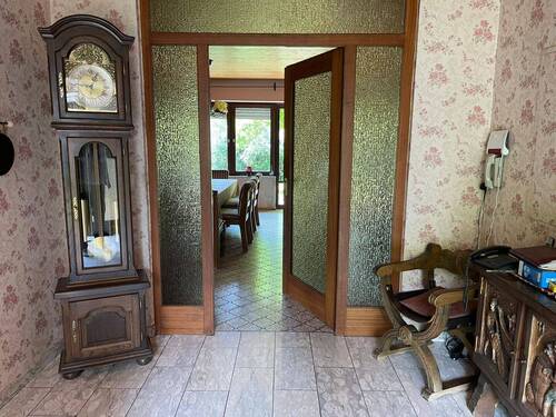 EG: Diele mit Blick in den Essbereich - 