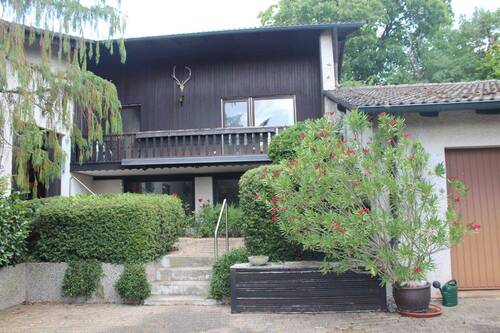 Außenansicht Südseite - Mehrfamilienhaus, Wohnhaus in Trautskirchen