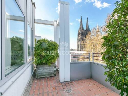 Startbild - Penthouse-Masionette - Büro mit Domblick