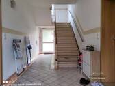 Hausflur - 2 Zimmer Etagenwohnung zur Miete in Bitterfeld