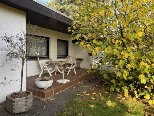 seitliche Terrasse - Bungalow mit 125,00 m&sup2; in Kempen zum Kaufen