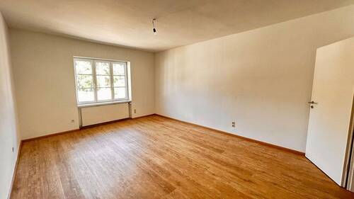 Schlafzimmer 1 - 4 Zimmer Etagenwohnung in Grenzach-Wyhlen