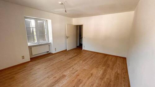 Schlafzimmer 2 - Etagenwohnung mit 110,00 m² in Grenzach-Wyhlen zum Kaufen