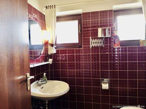 Gäste WC mit Dusche - 