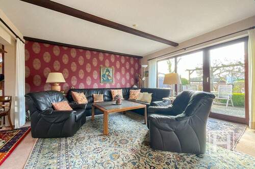 Großzügiges Wohnzimmer - 4 Zimmer Einfamilienhaus zum Kaufen in Nahe