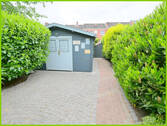 Garten mit Gartenhaus - 