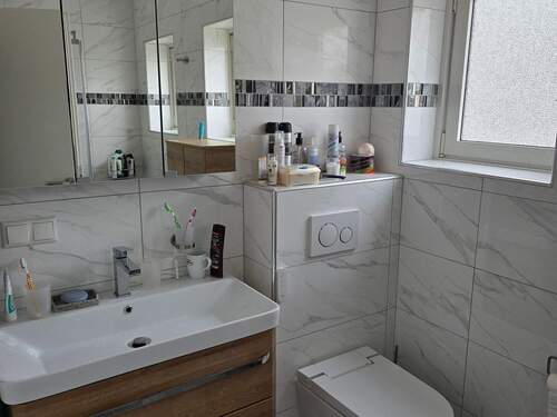 20250417_151532.jpg - 6 Zimmer Mehrfamilienhaus, Wohnhaus in Feucht