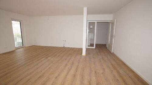 Wohnen-Küche - 3 Zimmer Etagenwohnung zur Miete in Straubing
