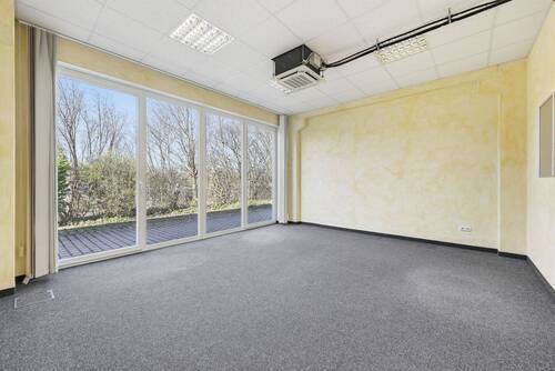 Büroflächen EG - 