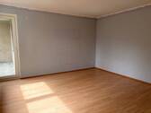Ansicht II: Wohn- und Esszimmer - 4 Zimmer Etagenwohnung in Solingen
