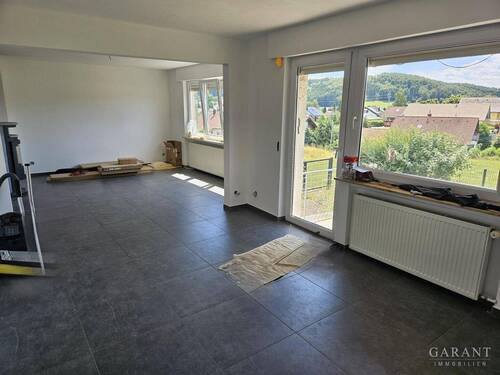 2.Fam.-Haus EG Wohn-/Essbereich - Mehrfamilienhaus, Wohnhaus mit 310,00 m² in Engstingen zum Kaufen