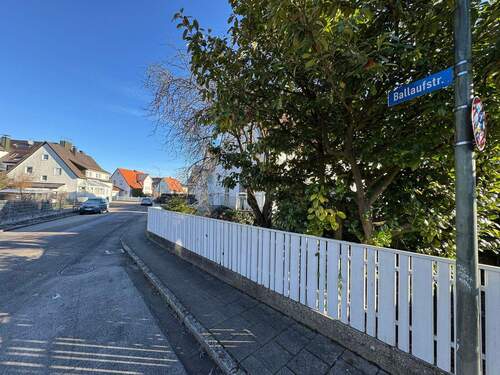 Ballaufstraße in Karlsfeld - 