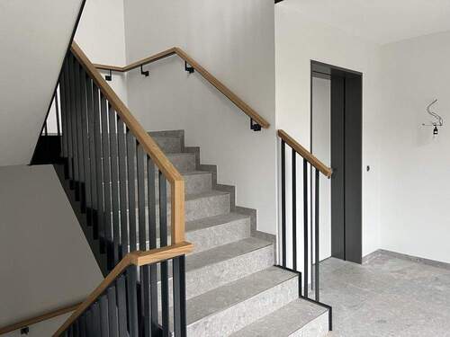 Modernes Treppenhaus - 