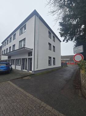 Haus Seitenansicht - Mehrfamilienhaus, Wohnhaus mit 610,00 m&sup2; in Nettetal zum Kaufen