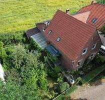 Einfamilienhaus mit Garten und Doppelgarage in Beverungen-Rothe