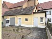 Hofansicht Nebengebäude mit Garage - 