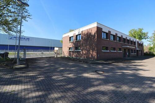 Gebäude von der Seite - Büro in Hannover-Langenhagen