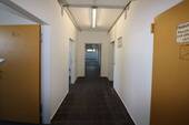 Flur Technik und Lager Bereich - 