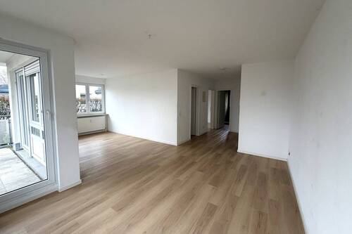 Wohn- und Esszimmer - 2 Zimmer Etagenwohnung zur Miete in Pleidelsheim