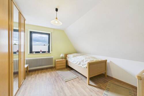Schlafzimmer 1. OG - 