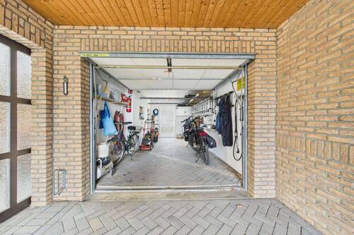 Garage - 