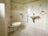 Tageslicht-Gäste-WC - 