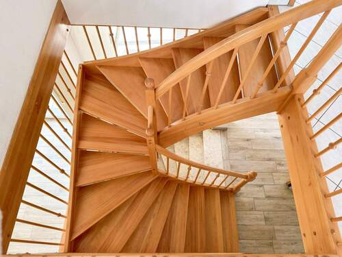 Massive Holztreppe - 