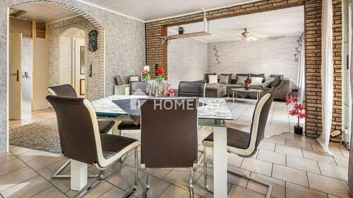 1. OG Wohnzimmer 1 - 