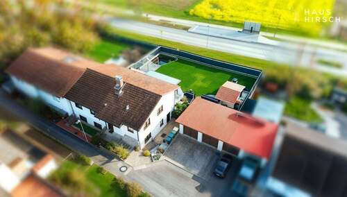 Drohnenaufnahme - 6 Zimmer Bungalow in Illingen