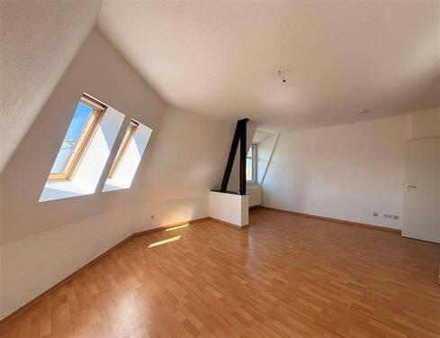 Wohnzimmer.. - Etagenwohnung mit 63,00 m&sup2; in Halle zur Miete