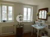 303.Haus_BadOben_Waschtisch - 