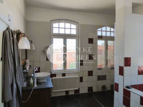 303.Haus_Gästzimmer_Bad1 - 