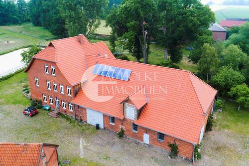 303.Wohnhaus.Lufaufnahme - 8 Zimmer Mehrfamilienhaus, Wohnhaus zum Kaufen in Suhlendorf