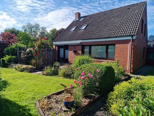 Blick auf die Terrasse - 5 Zimmer Einfamilienhaus in Hattstedt