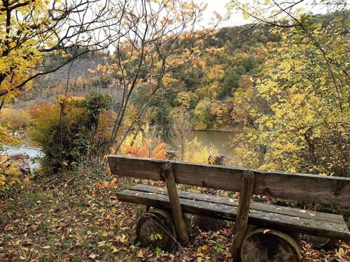 Blick zum Möllendorfer Teich - 2 Zimmer Mehrfamilienhaus, Wohnhaus zum Kaufen in Mansfeld